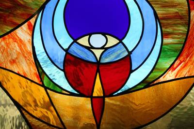 Quelle: church-window-498889_1920_linaberlin auf Pixabay.jpg